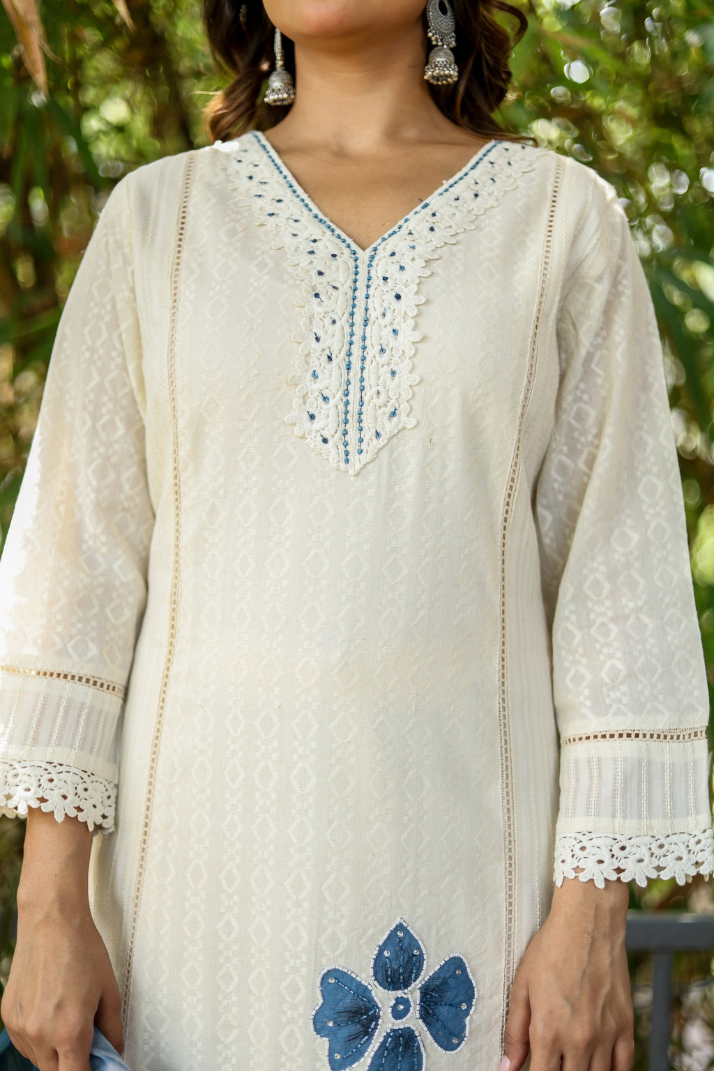 Premium self cotton straight suit with malmal lining , straight cotton pants and Embroidery dupatta