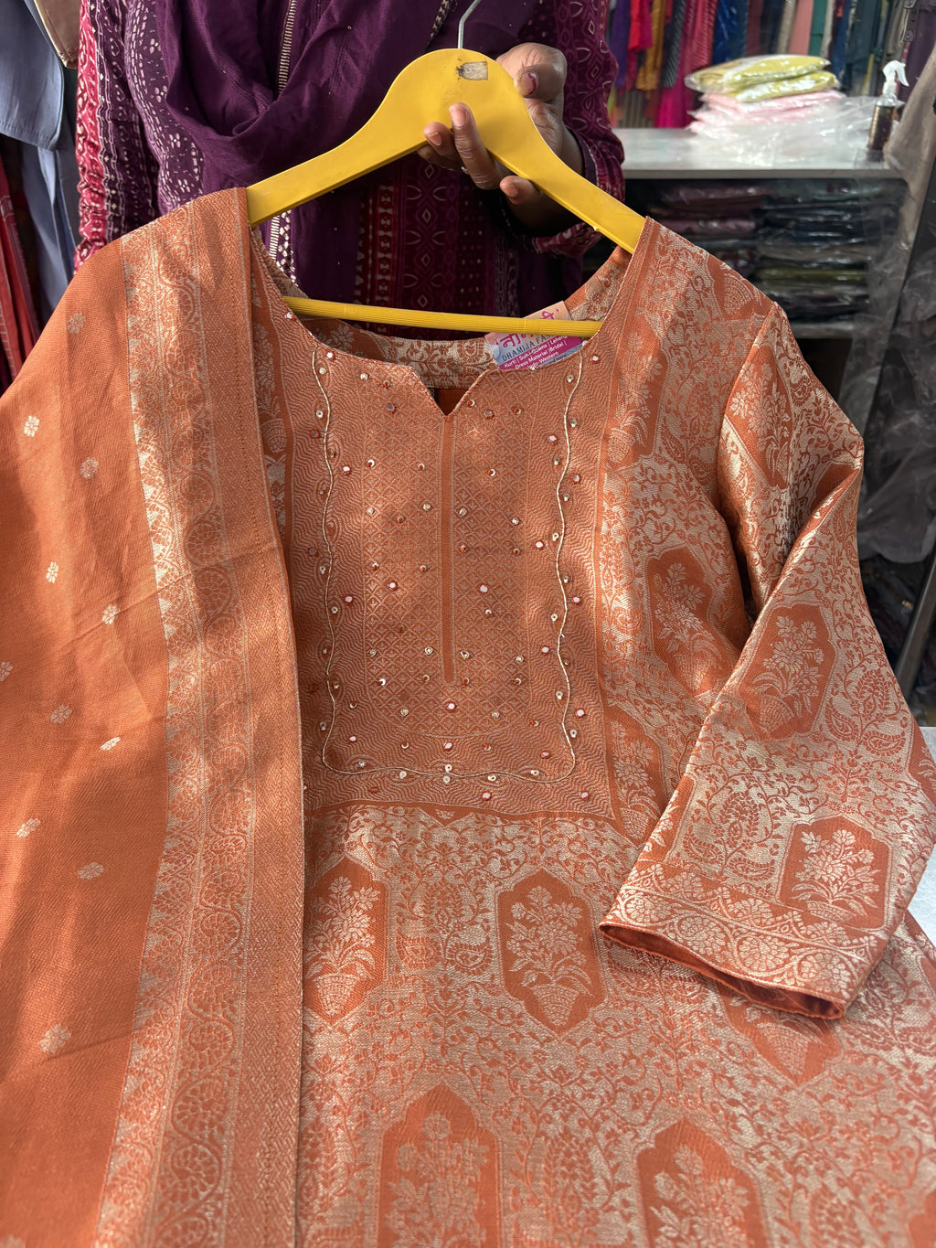 Banarsi Suits 994598