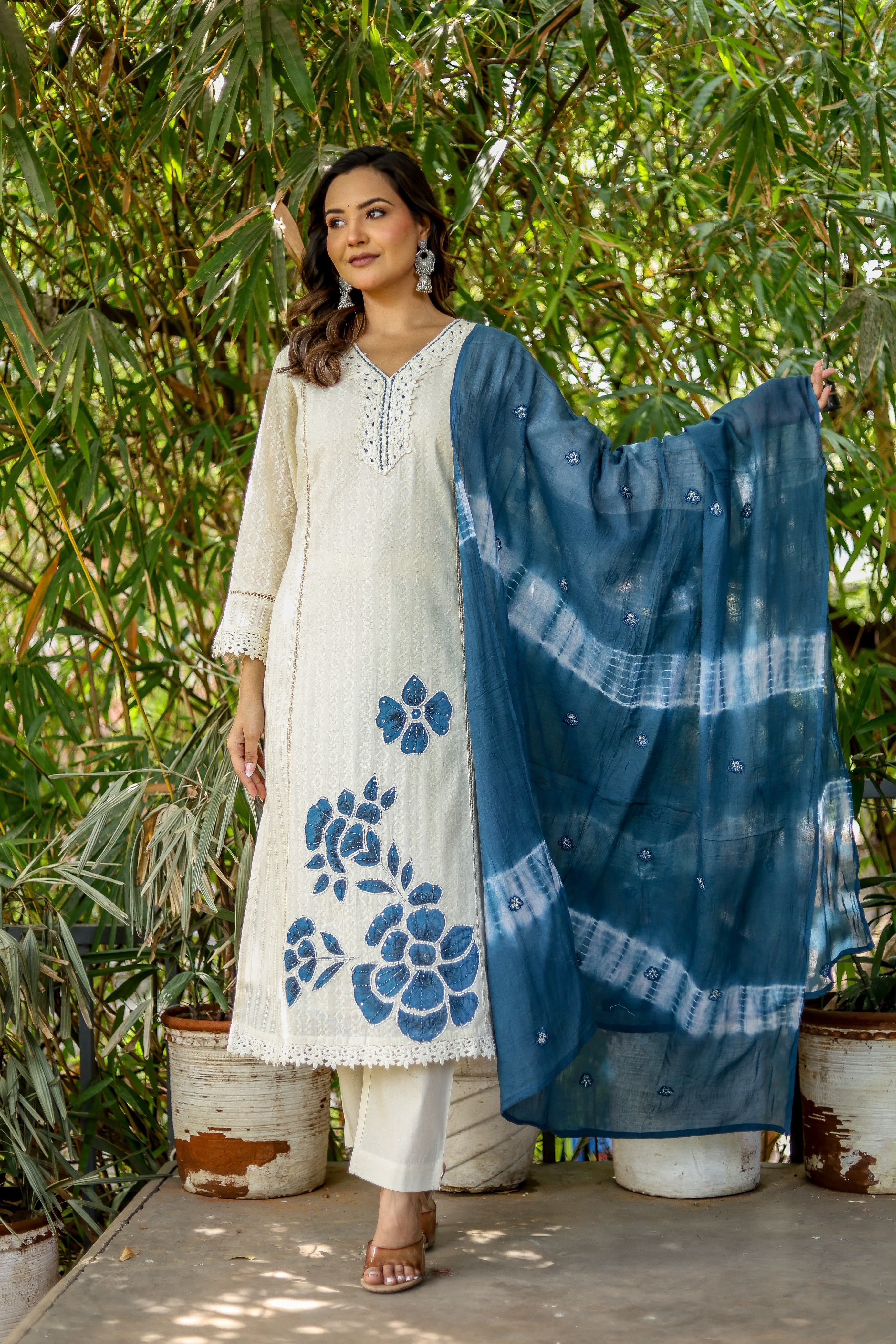 Premium self cotton straight suit with malmal lining , straight cotton pants and Embroidery dupatta