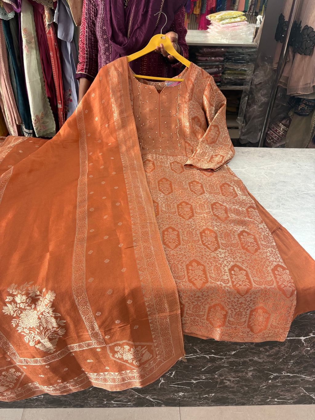 Banarsi Suits 994598