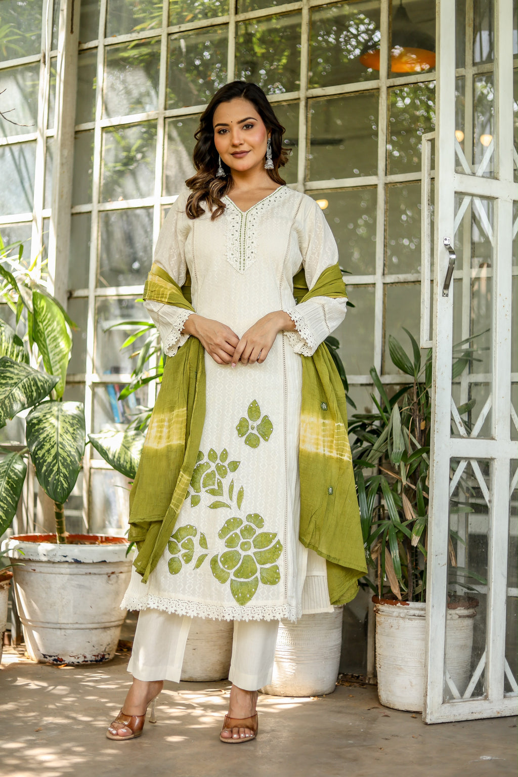 Premium cotton straight suit with malmal lining, straight cotton pants and embroidered dupatta